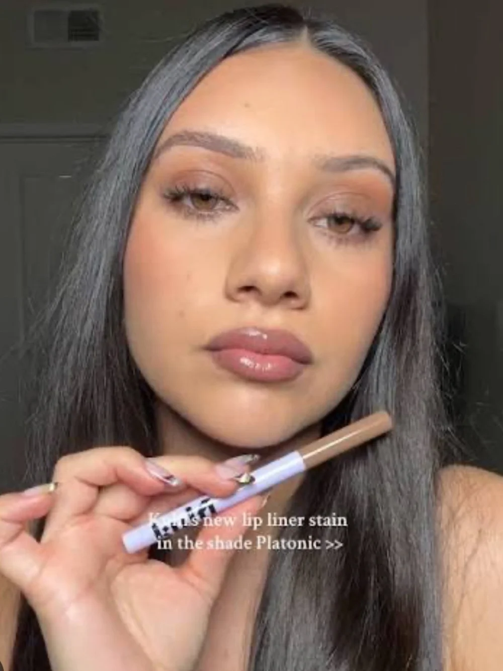Kulfi Lassi Lips Staining Lip Liner Pencil in Platonic BNIB
